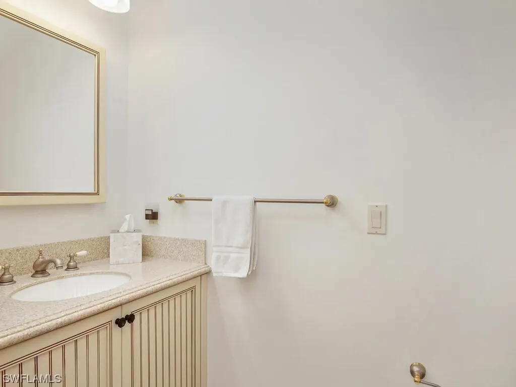 712 Saint Georges Court Naples FL 34110