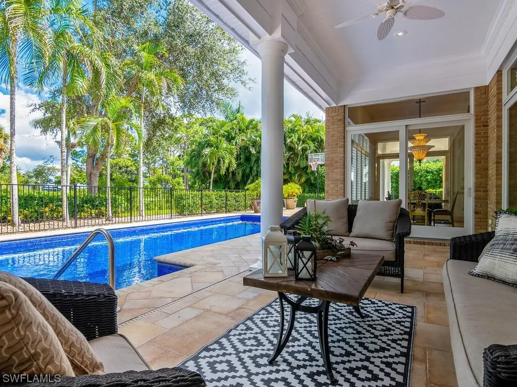 712 Saint Georges Court Naples FL 34110