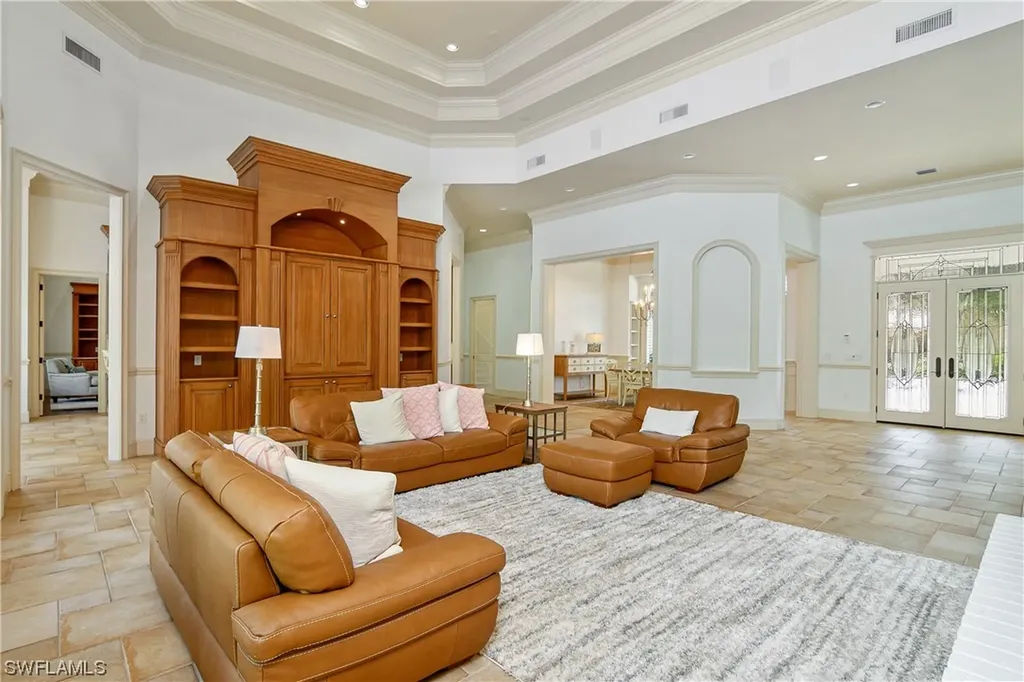 712 Saint Georges Court Naples FL 34110
