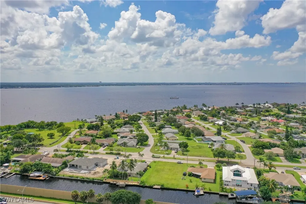 2521 Everest Parkway Cape Coral FL 33904