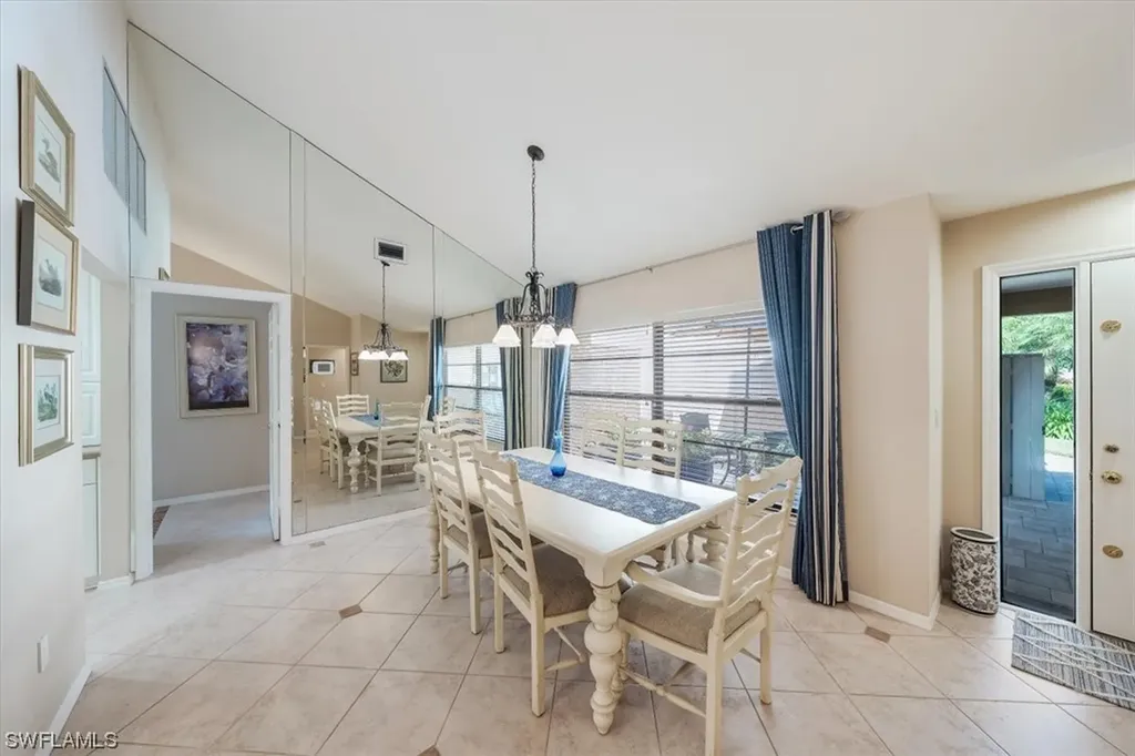 811 Reef Point Circle Naples FL 34108