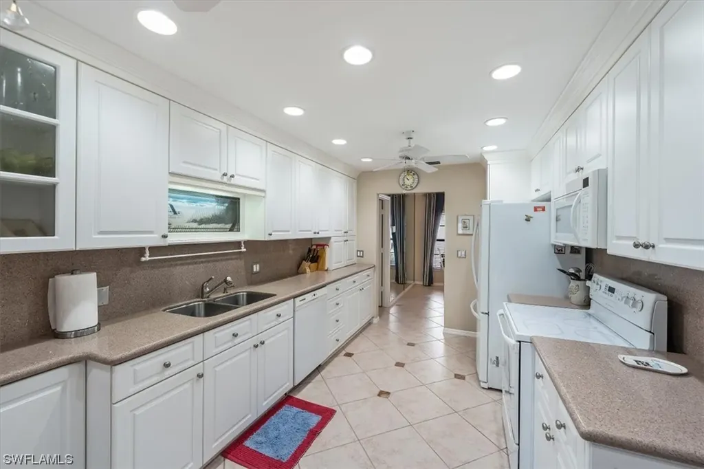 811 Reef Point Circle Naples FL 34108