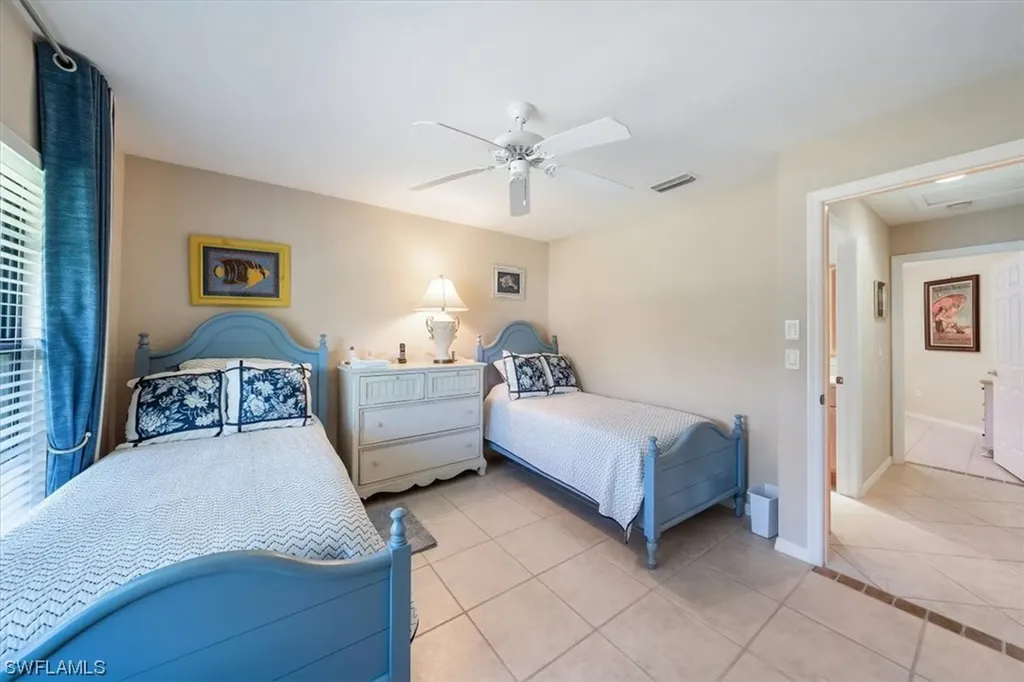 811 Reef Point Circle Naples FL 34108