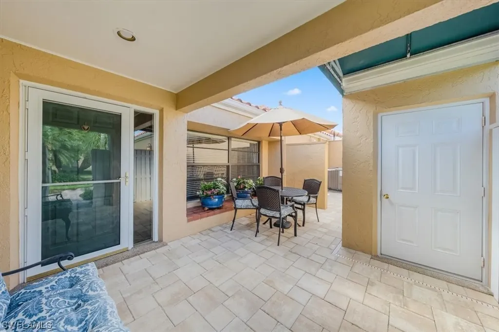 811 Reef Point Circle Naples FL 34108