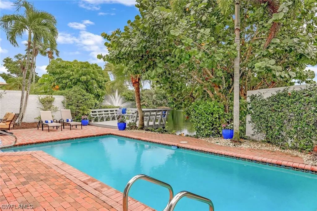 Naples FL, 654 Bridgeway Lane, Unit 127
