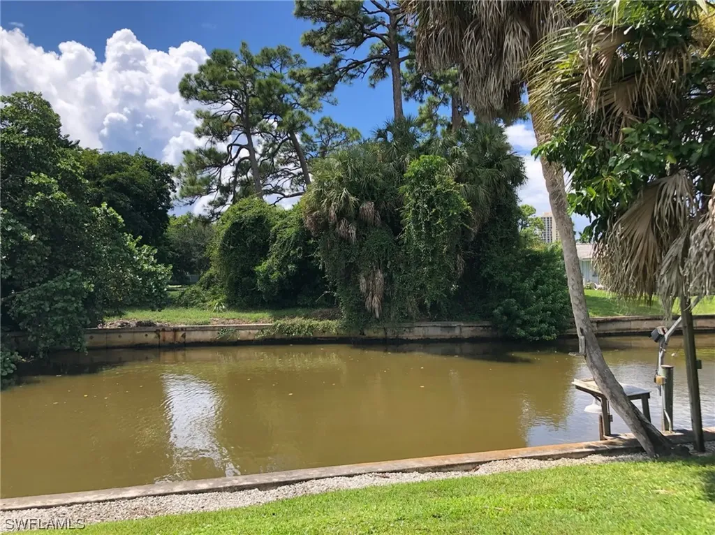 5063 Sand Dollar Lane Naples FL 34103