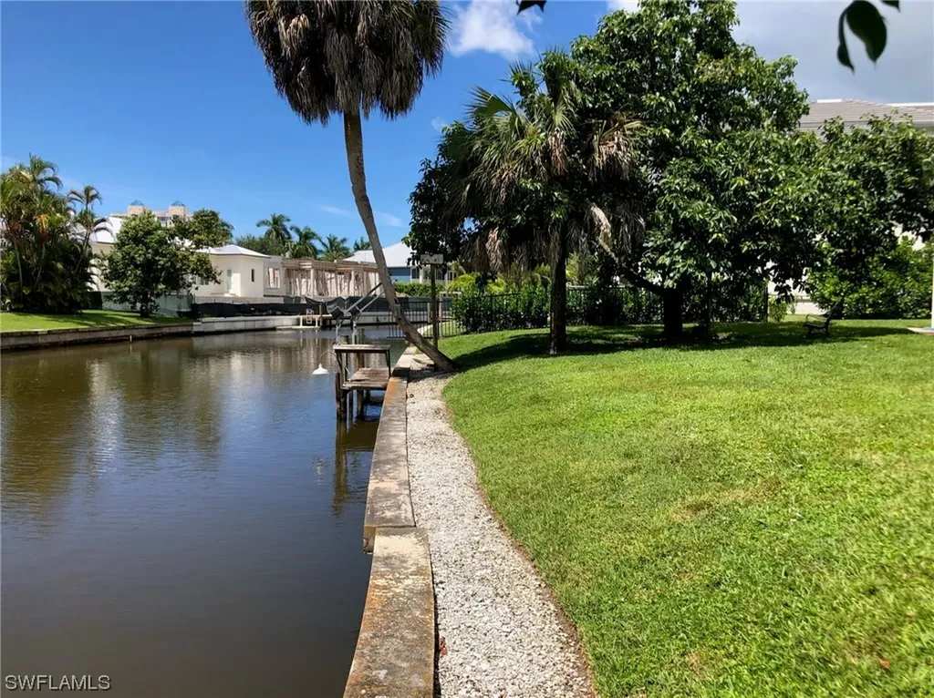 5063 Sand Dollar Lane Naples FL 34103