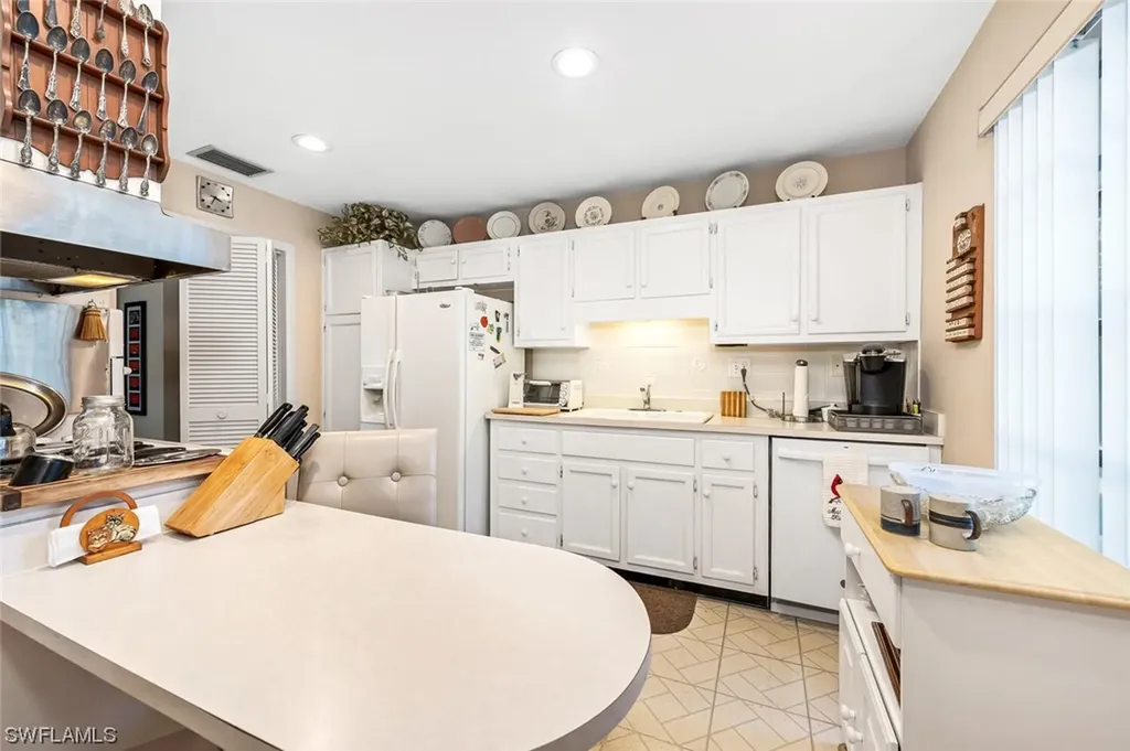 5063 Sand Dollar Lane Naples FL 34103