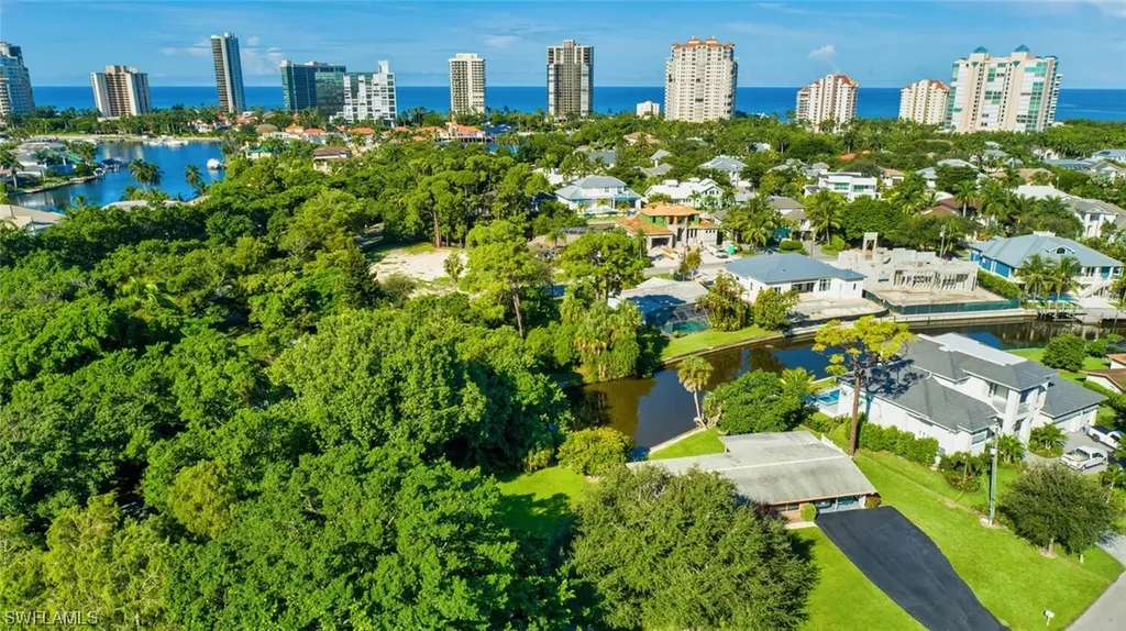 5063 Sand Dollar Lane Naples FL 34103