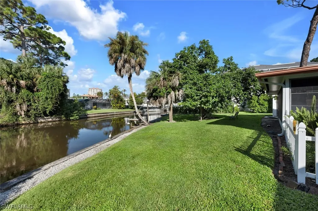 5063 Sand Dollar Lane Naples FL 34103