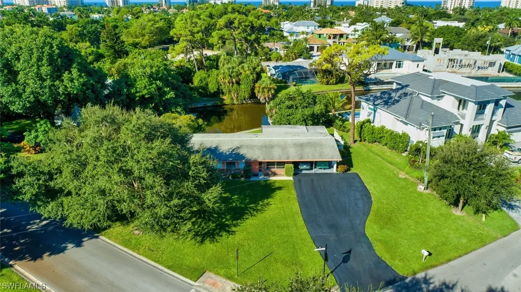 5063 Sand Dollar Lane Naples FL 34103