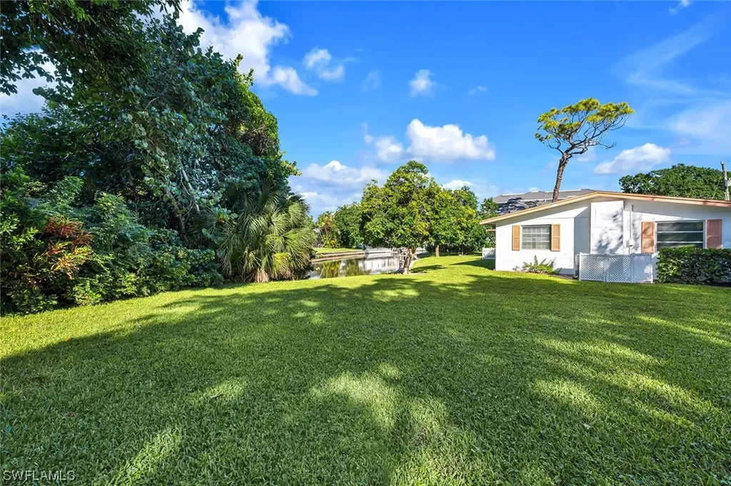 5063 Sand Dollar Lane Naples FL 34103