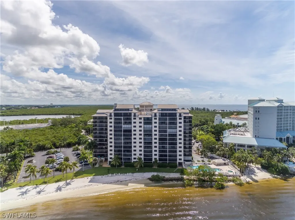 17170 Harbour Point Drive Fort Myers FL 33908