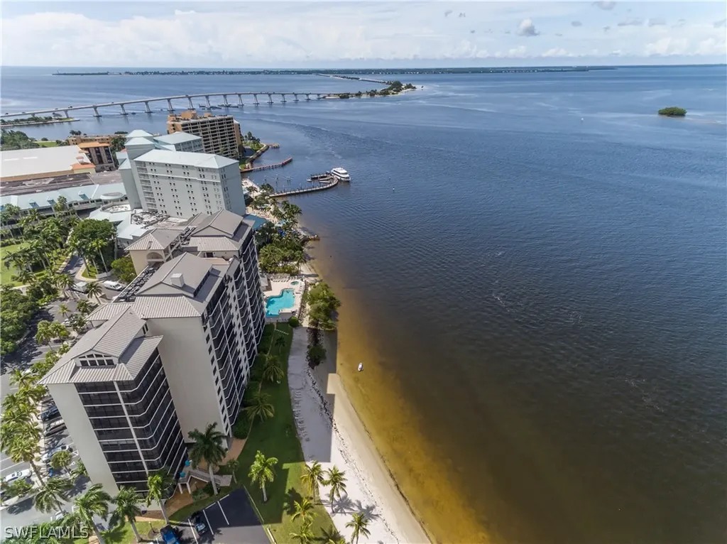 17170 Harbour Point Drive Fort Myers FL 33908