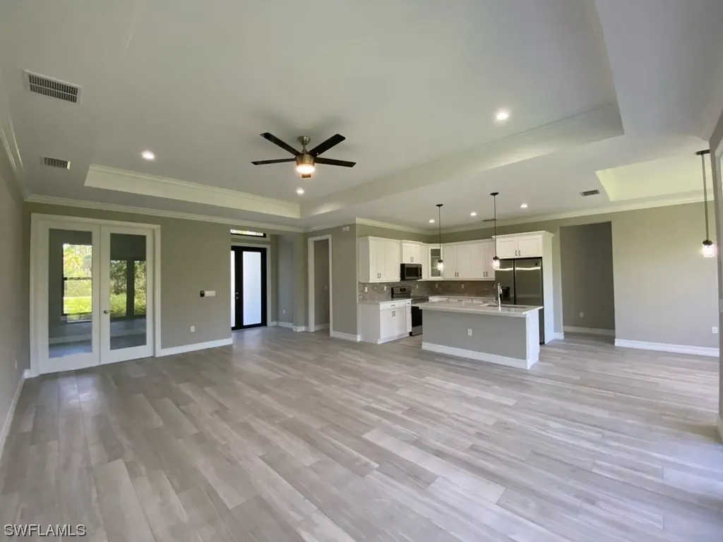 1822 16th Avenue NE Naples FL 34120