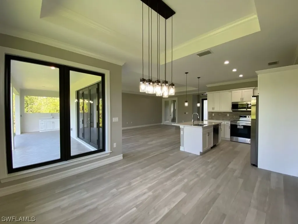 1822 16th Avenue NE Naples FL 34120
