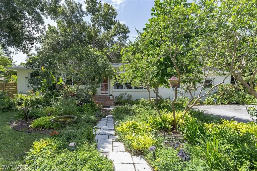1524 Braman Avenue Fort Myers FL 33901