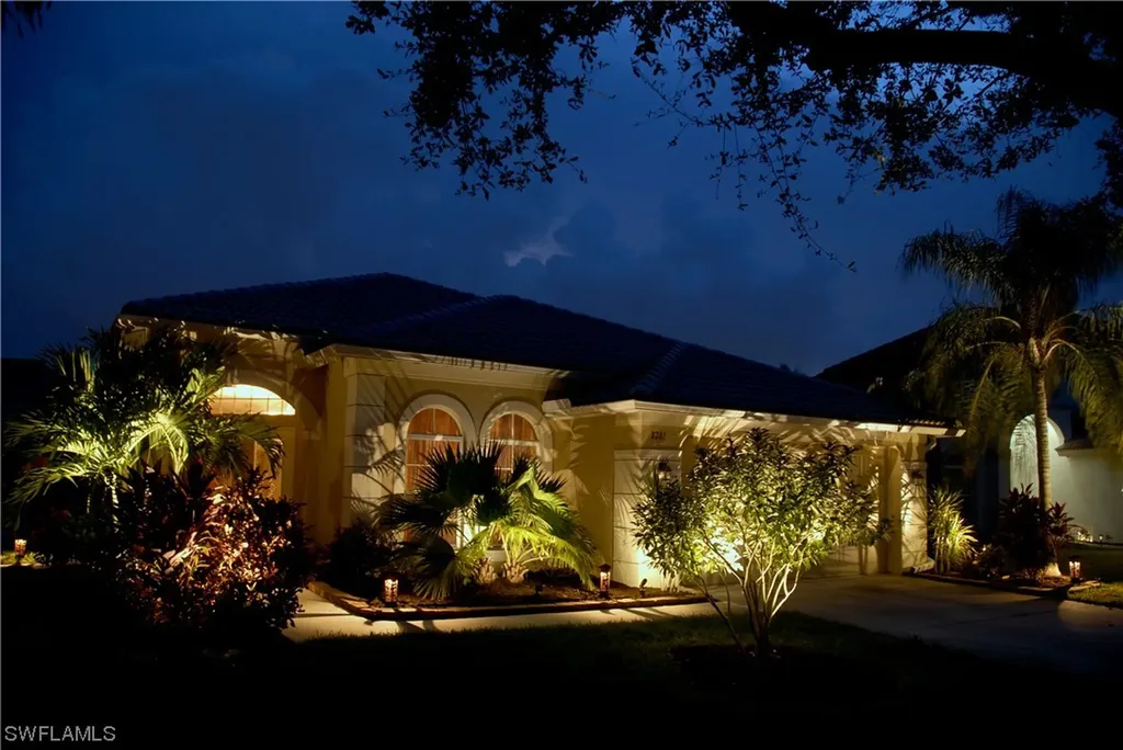 8281 Laurel Lakes Way Naples FL 34119