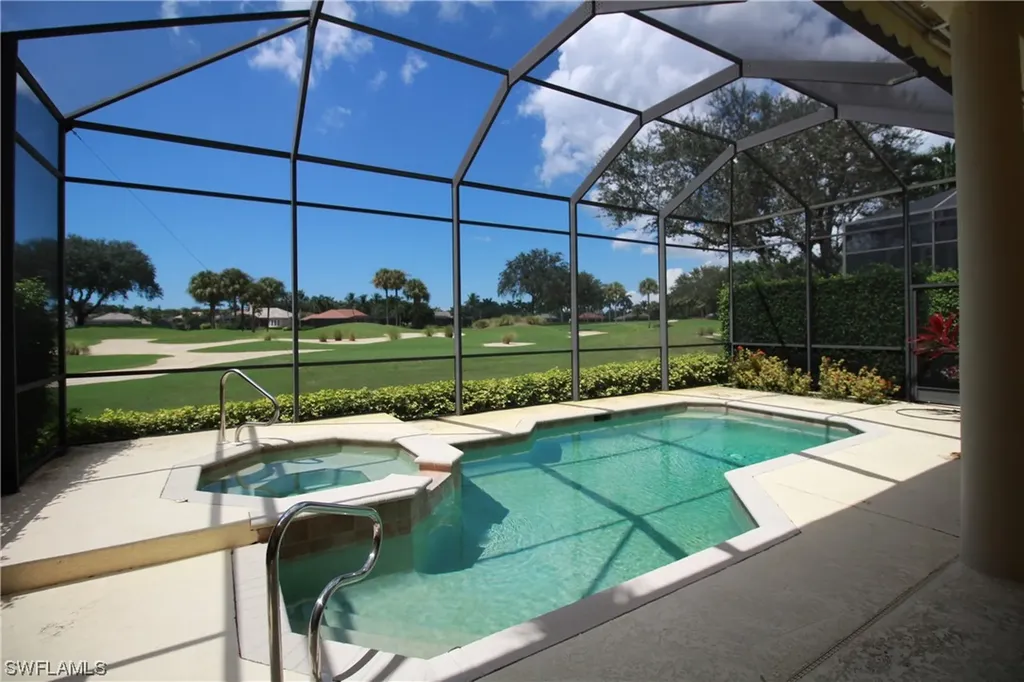 4280 Kensington High Street Naples FL 34105
