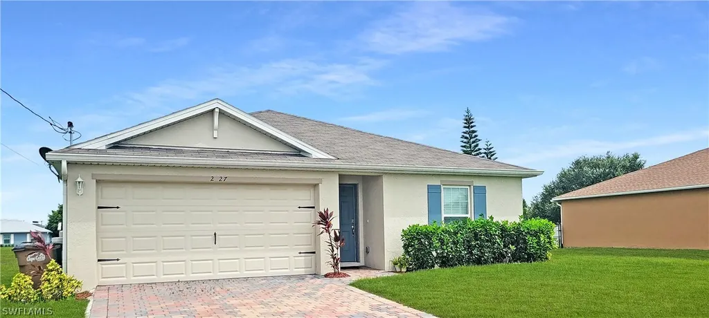 2927 NW 4th Place Cape Coral FL 33993