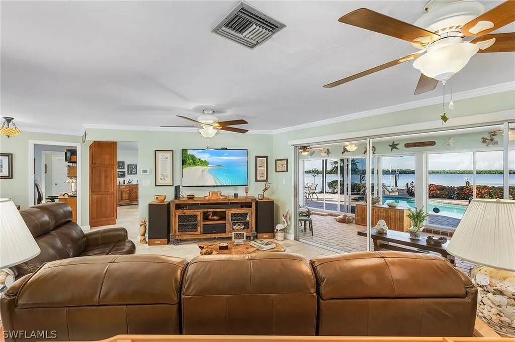 11891 Island Avenue Matlacha FL 33993
