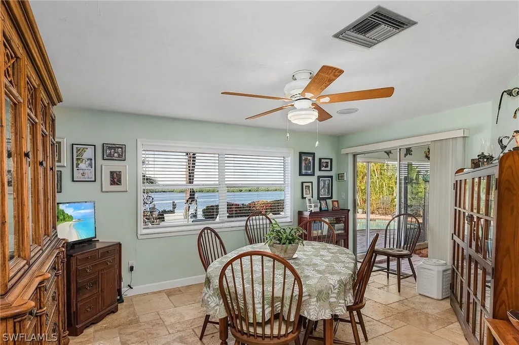11891 Island Avenue Matlacha FL 33993