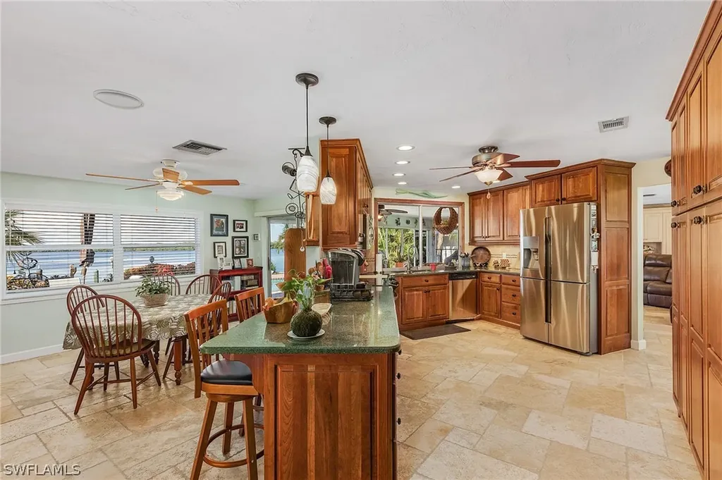 11891 Island Avenue Matlacha FL 33993