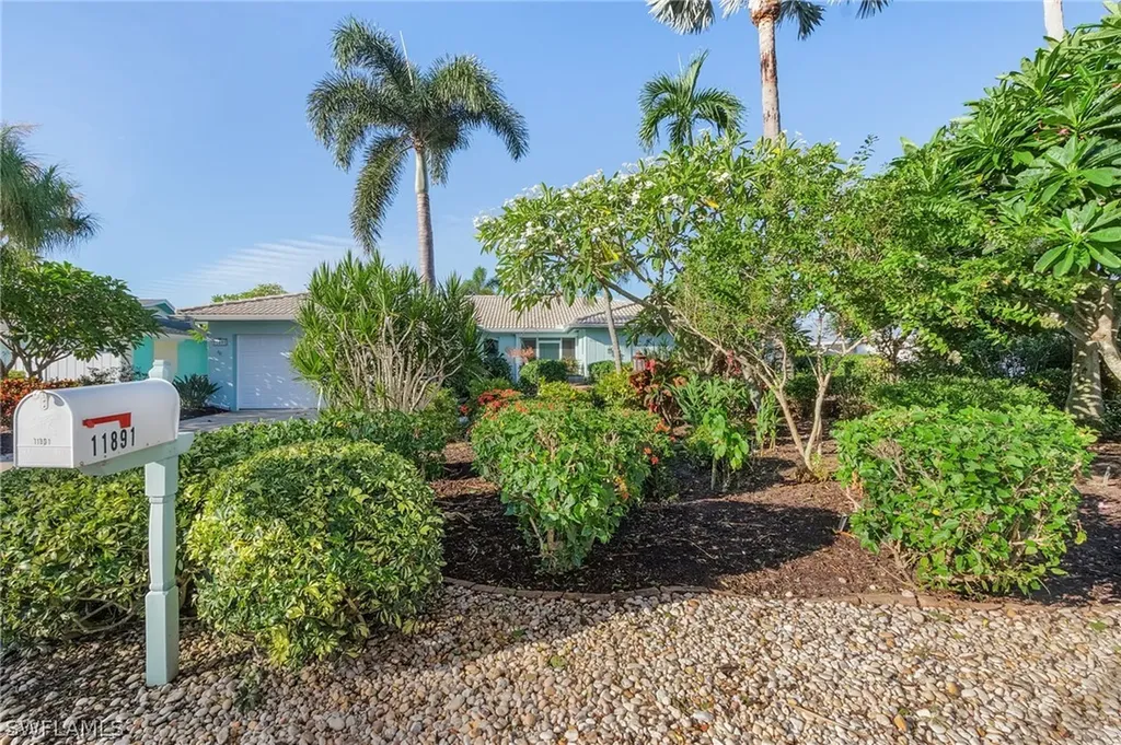 11891 Island Avenue Matlacha FL 33993
