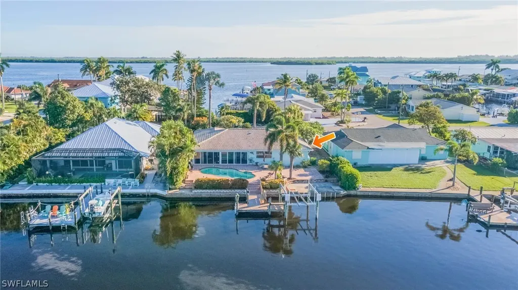11891 Island Avenue Matlacha FL 33993