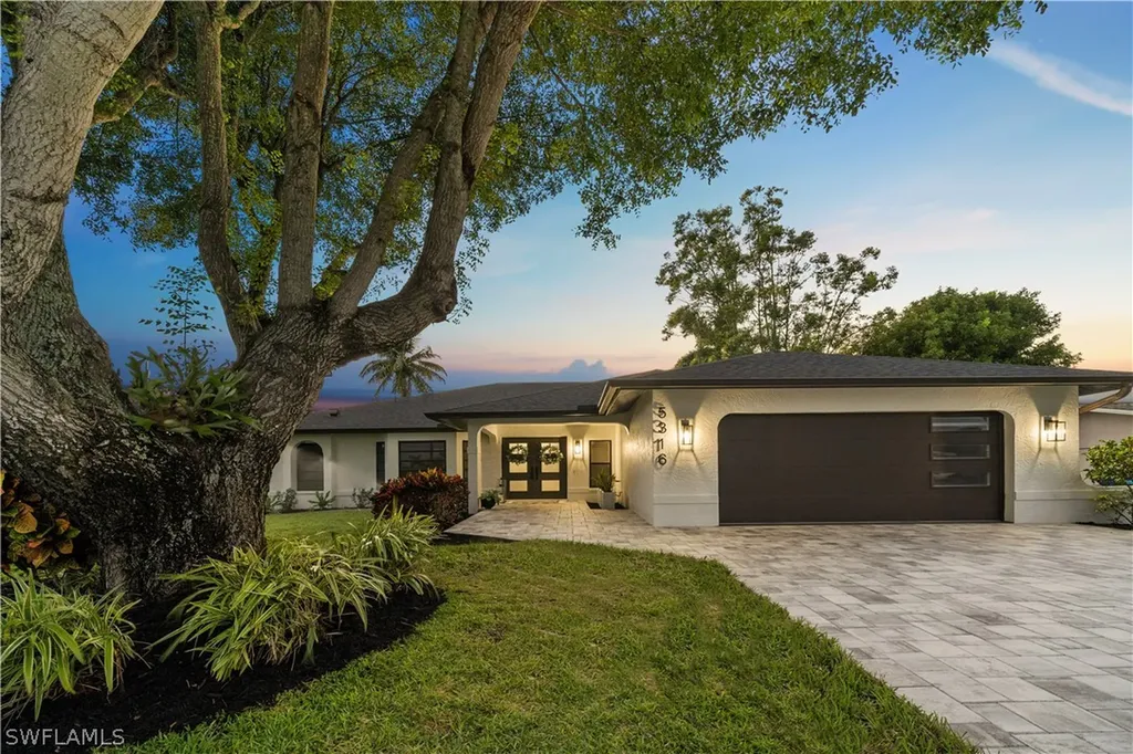 5316 SW 2nd Place Cape Coral FL 33914