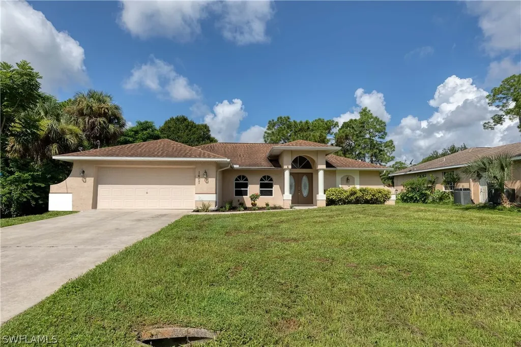 1407 Elaine Avenue N Lehigh Acres FL 33971