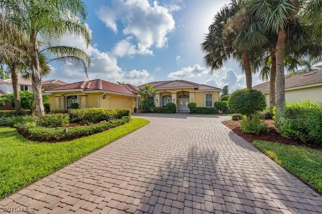 2312 Harrier Run Naples FL 34105