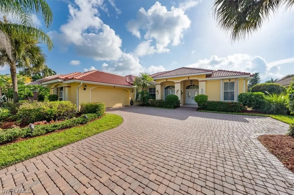 2312 Harrier Run Naples FL 34105