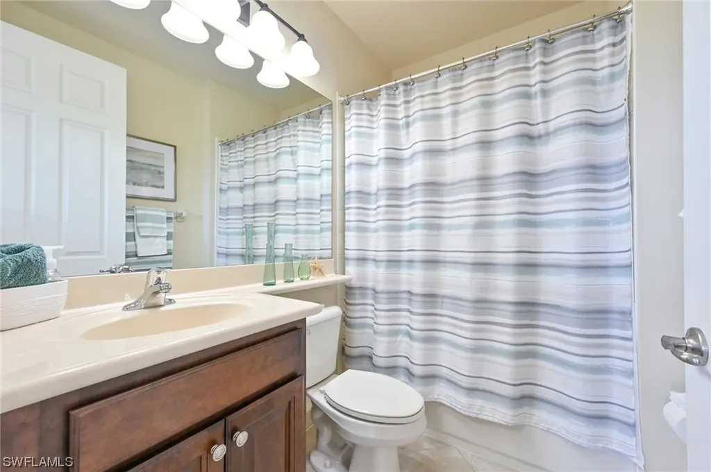 6566 Monterey Point Naples FL 34105