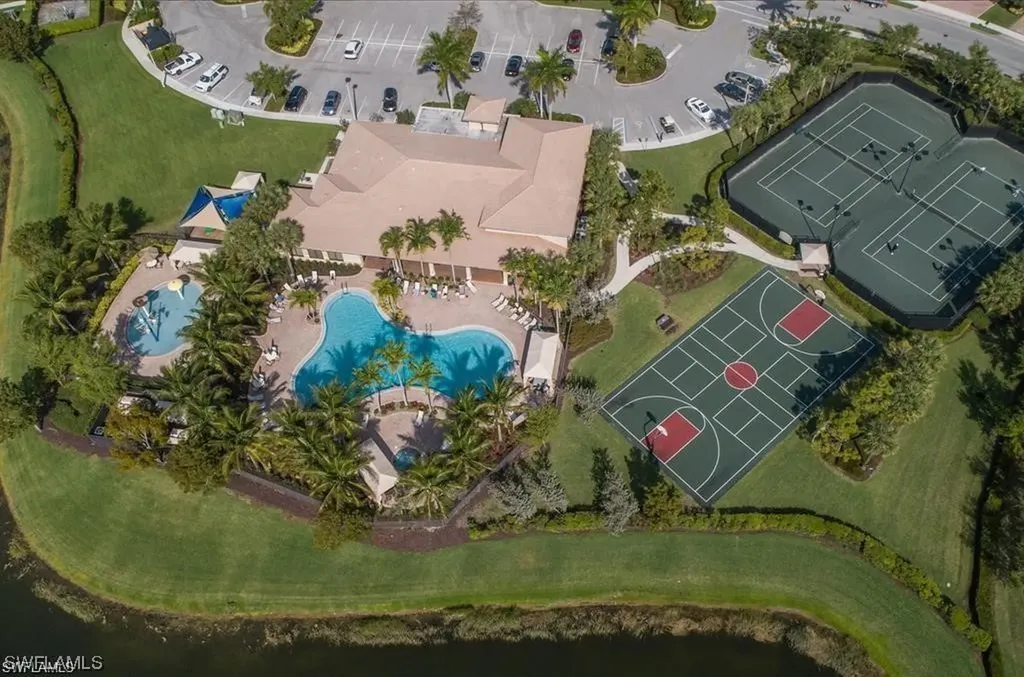 6566 Monterey Point Naples FL 34105