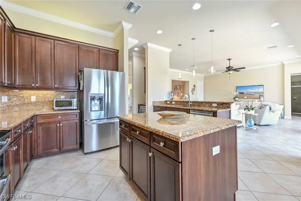 6566 Monterey Point Naples FL 34105