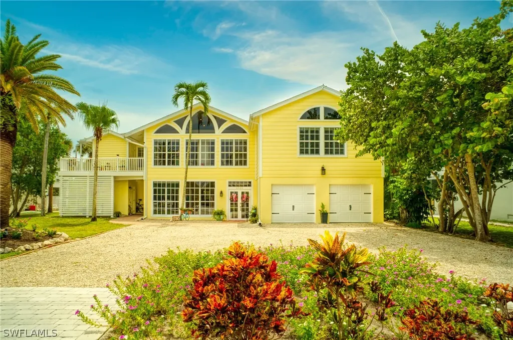 2030 Sunrise Circle Sanibel FL 33957