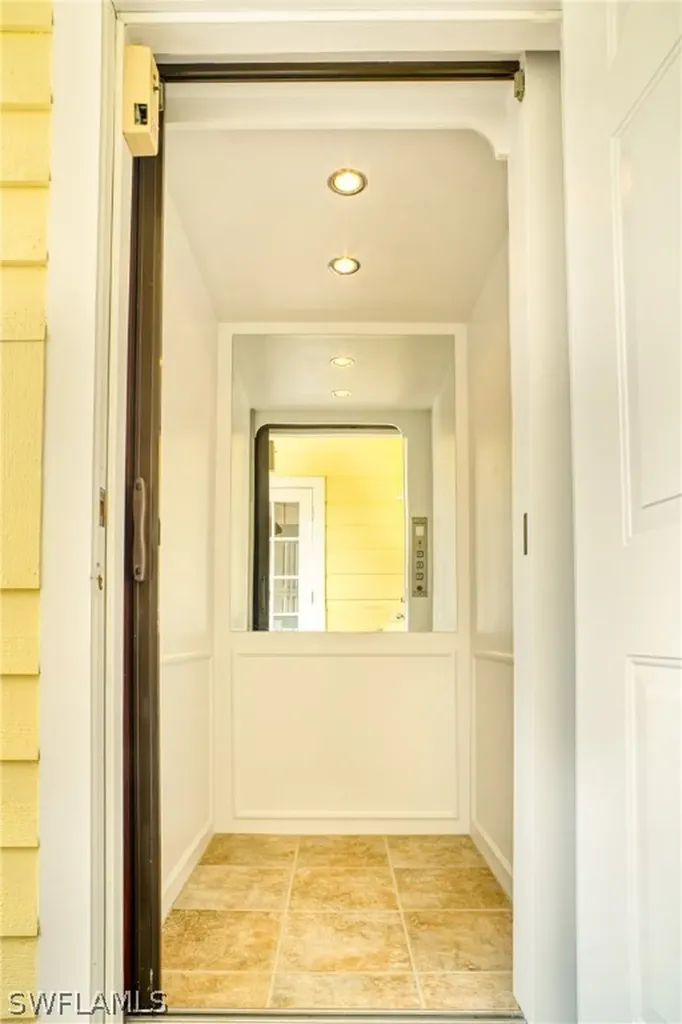 2030 Sunrise Circle Sanibel FL 33957