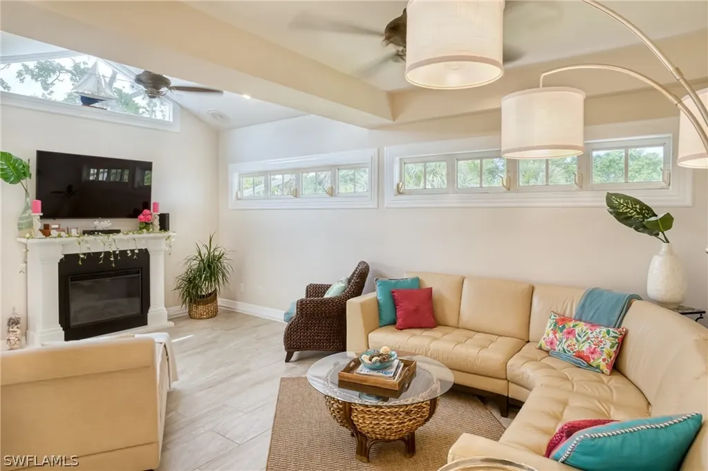 2030 Sunrise Circle Sanibel FL 33957