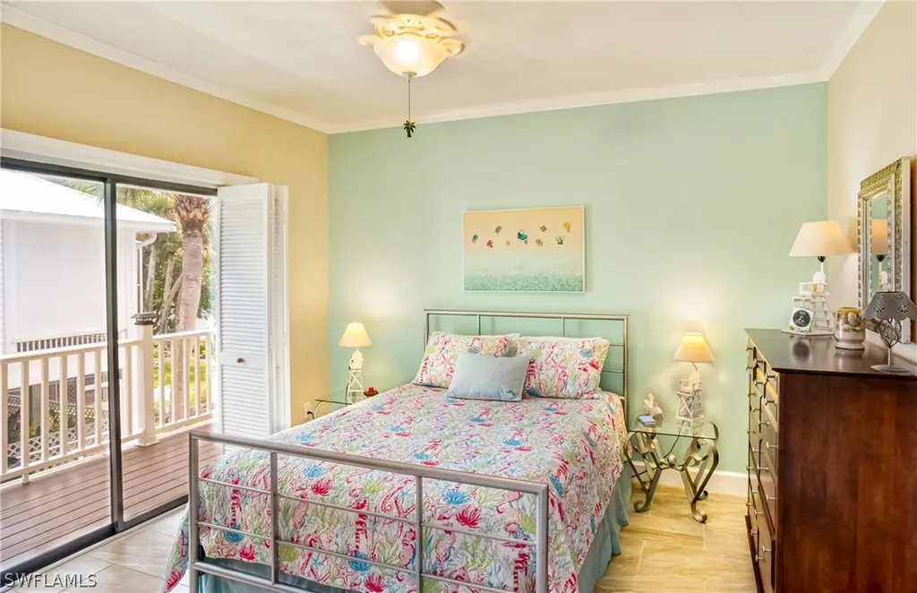 2030 Sunrise Circle Sanibel FL 33957