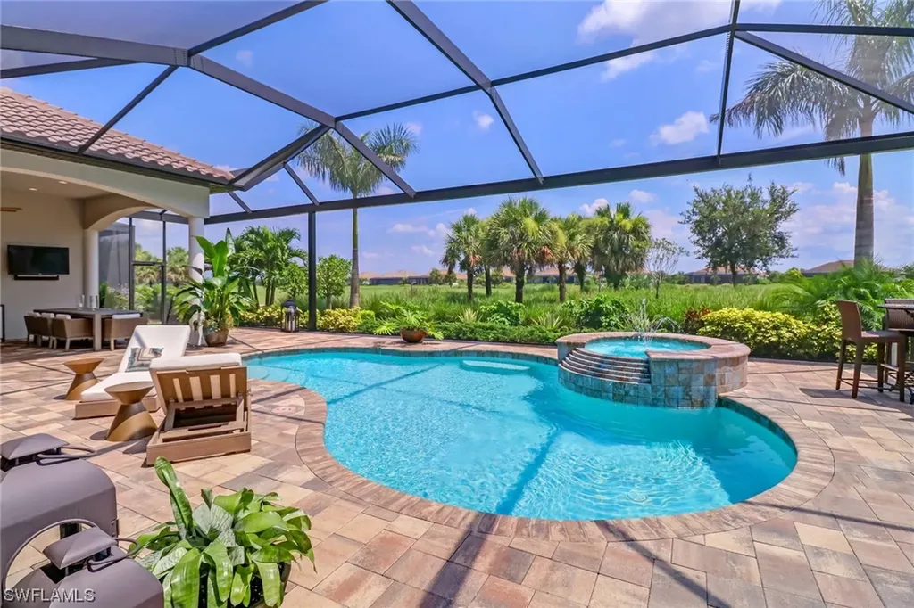 9075 Sorreno Court Naples FL 34119