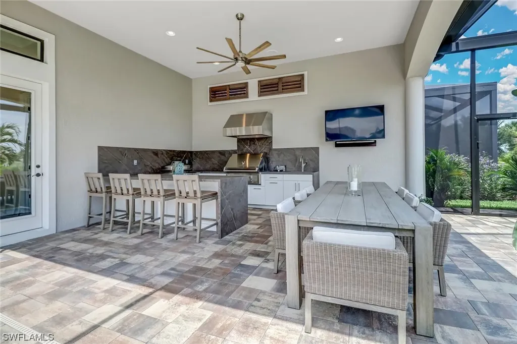 9075 Sorreno Court Naples FL 34119
