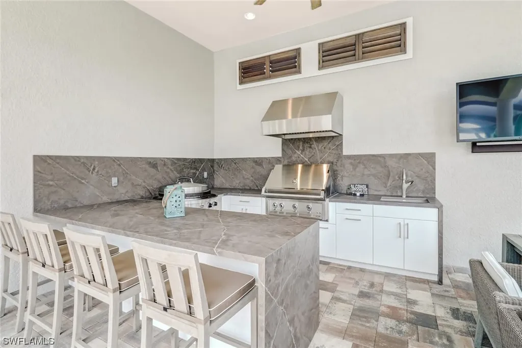 9075 Sorreno Court Naples FL 34119