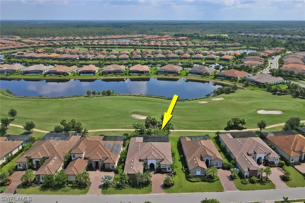 9075 Sorreno Court Naples FL 34119