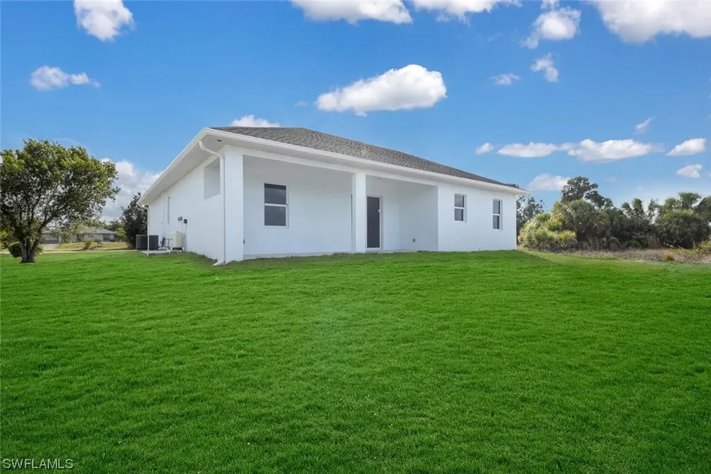 3645 4th Avenue NE Naples FL 34120