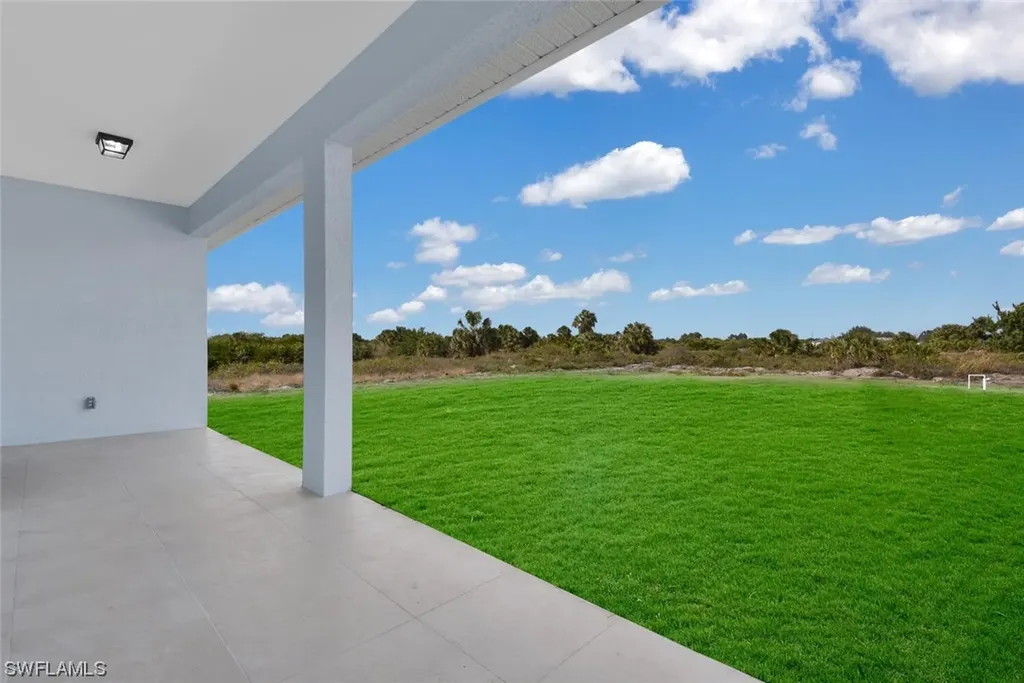 3645 4th Avenue NE Naples FL 34120