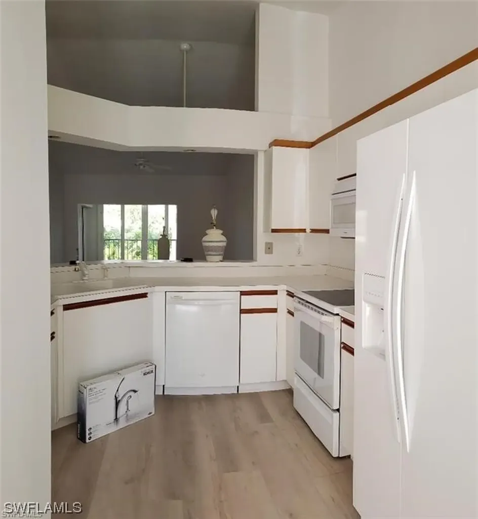 859 Tanbark Drive Naples FL 34108