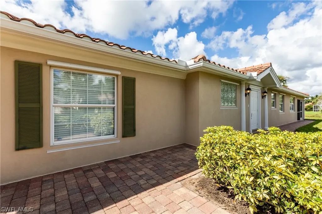 7669 Novara Court Naples FL 34114