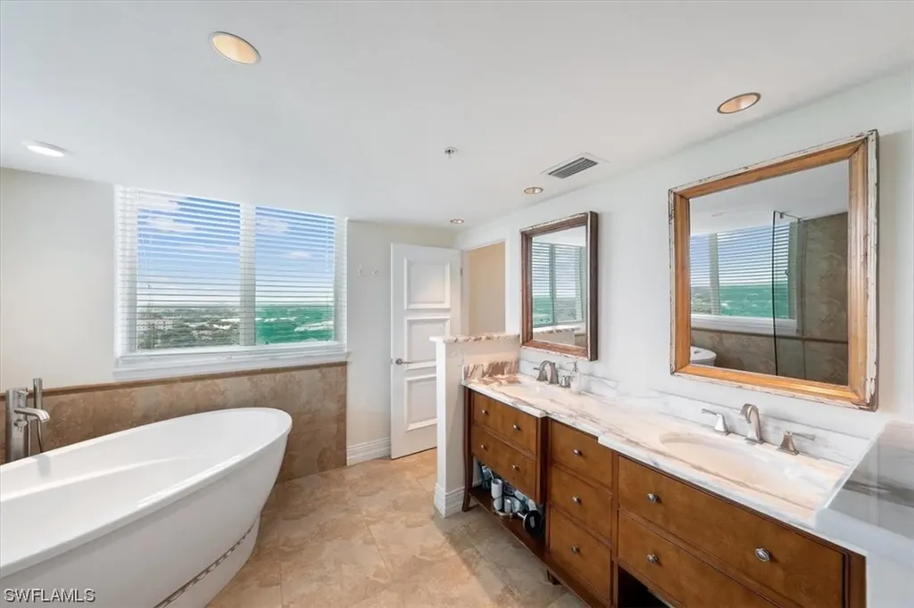 7515 Pelican Bay Boulevard Naples FL 34108