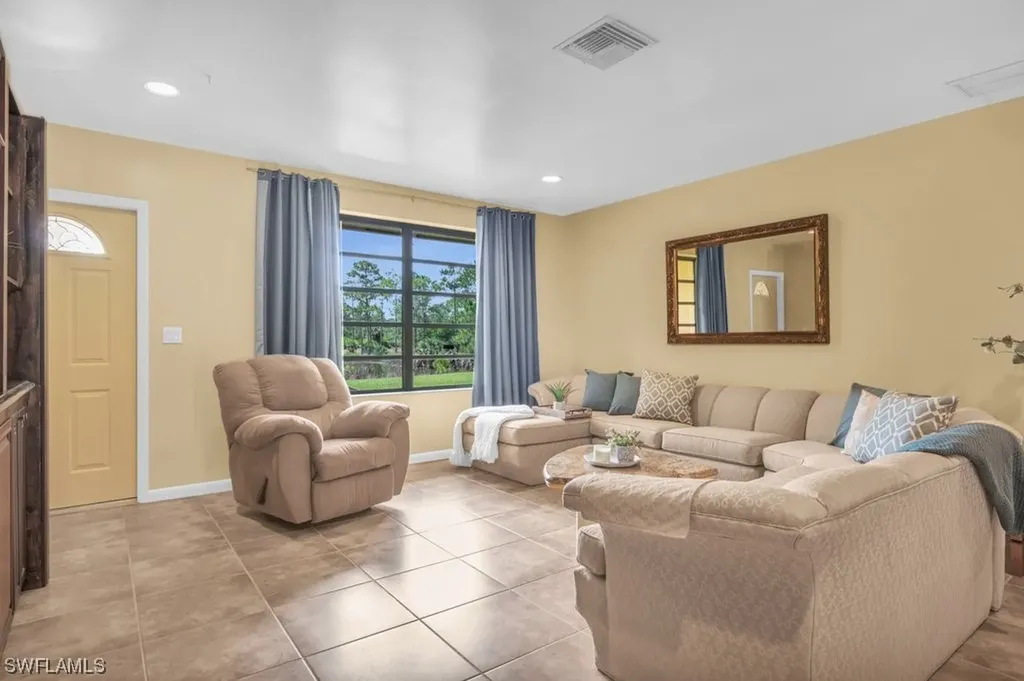 1620 Desoto Boulevard N Naples FL 34120